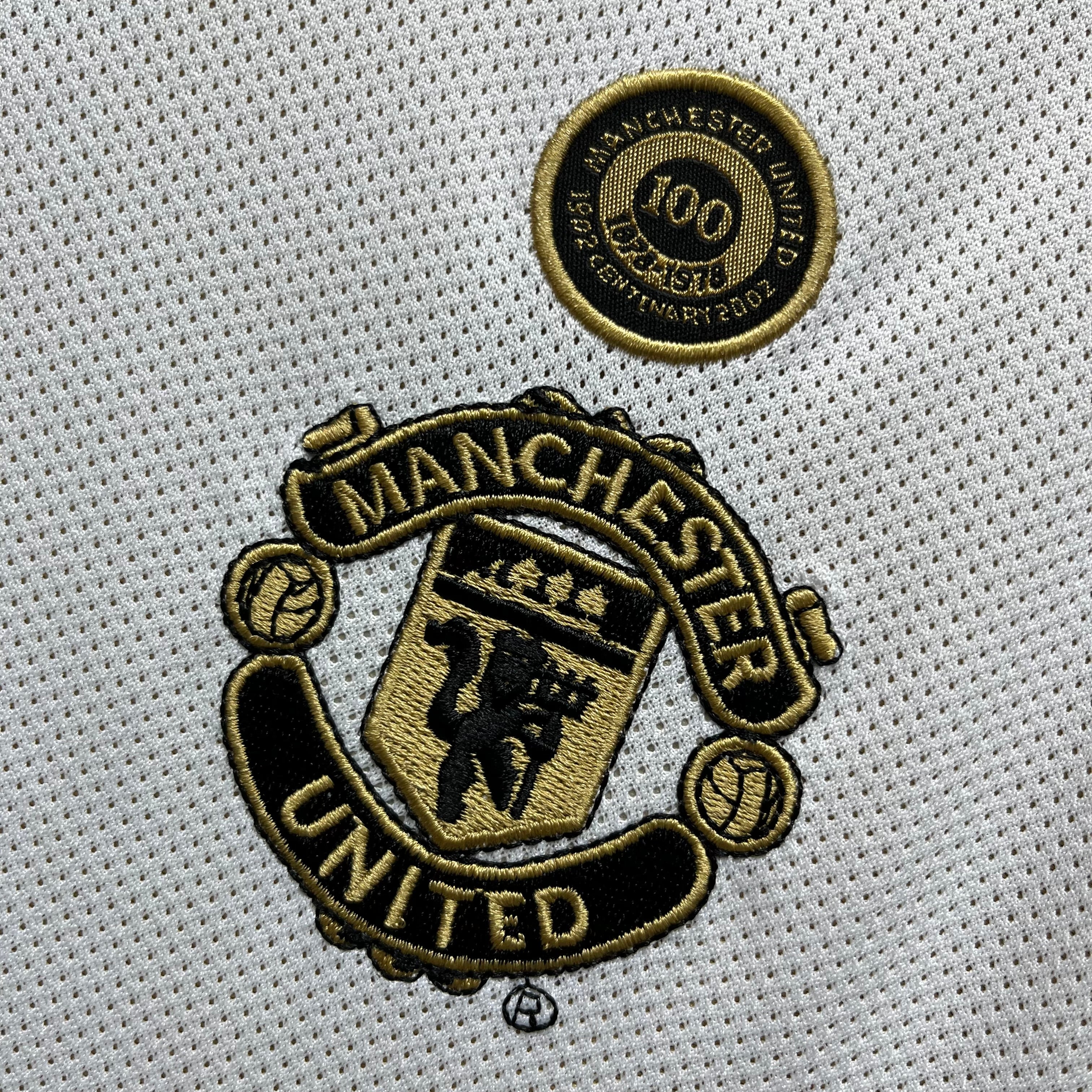 Manchester United 01/02 Centenário Jersey - Retro Version - Image 9