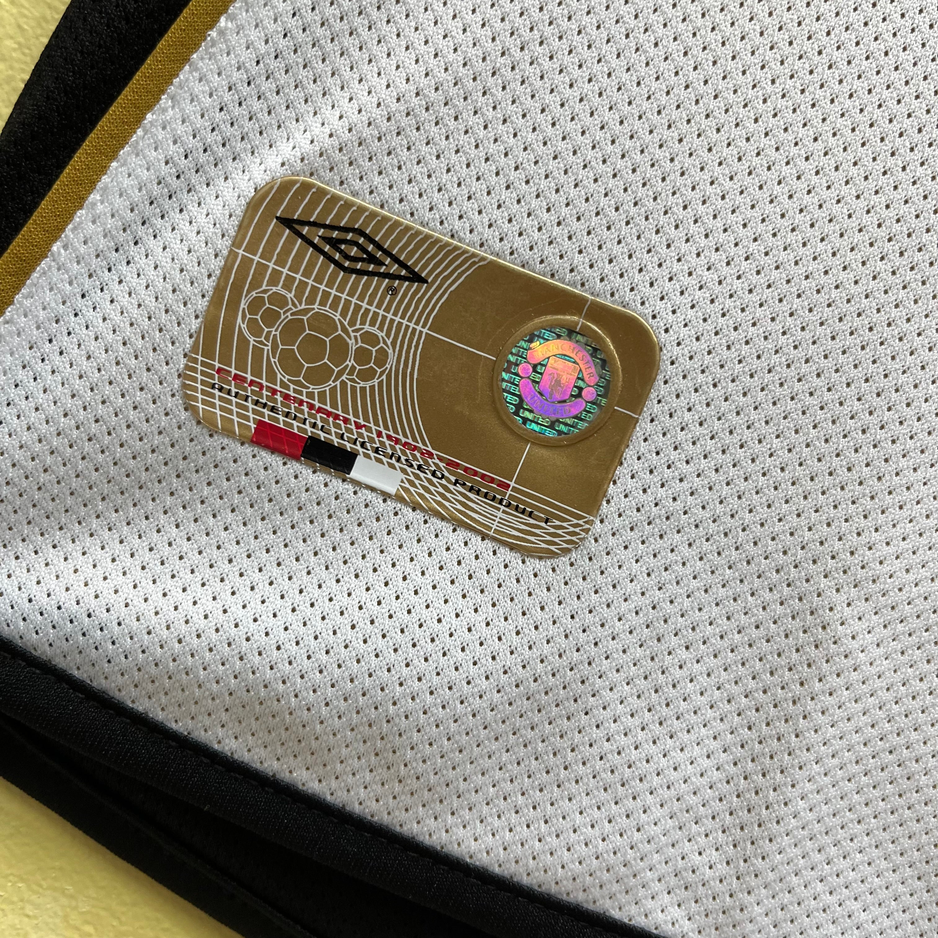 Manchester United 01/02 Centenário Jersey - Retro Version - Image 7