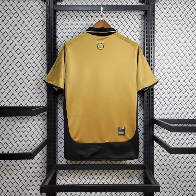 Manchester United 01/02 Centenário Jersey - Retro Version - Image 4