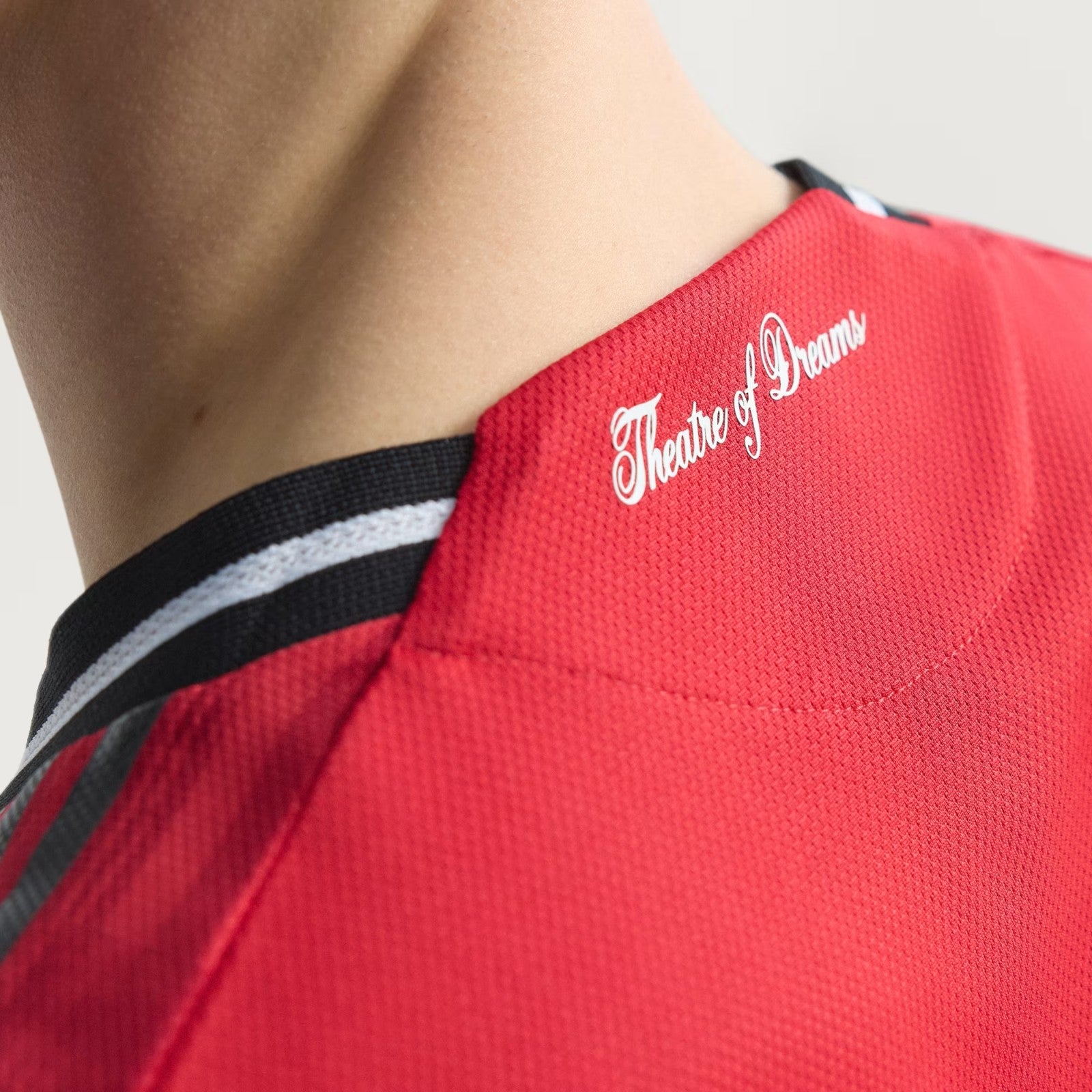 Manchester United 25/26 I Home Jersey - Player Version - Image 4